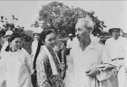 Chủ tịch Hồ Chí Minh về thăm tỉnh Hải Ninh, thăm đảo Cô Tô (tháng 5/1961)